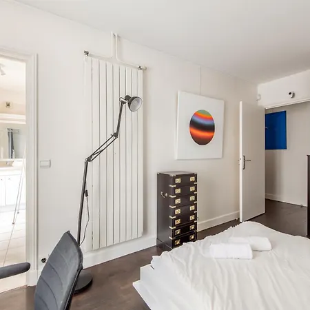 Charming 4 Guests At Galeries Lafayette And Printemps 9th Ard With Air Conditioning Apartment