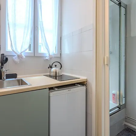 Le Studio D'alesia Apartment *