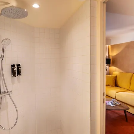 Kopster Porte De Versailles 4* Paris