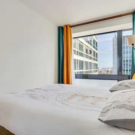 Luxury 75m2 With Eiffel Tower View, 1 Min Metro, Parking *