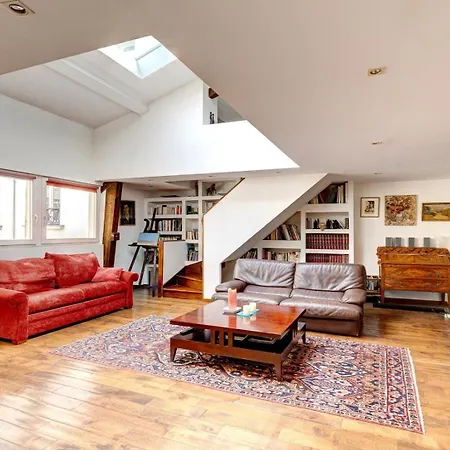 259 Suzy - Superb Duplex In * Paris