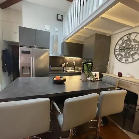 Au Coeur De Apartment
