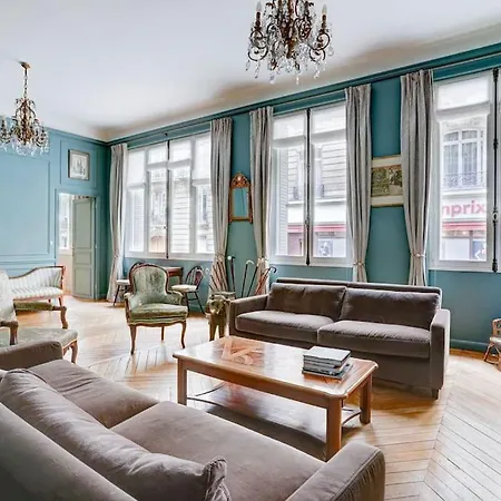 Apartment Au Pied De La Tour Eiffel