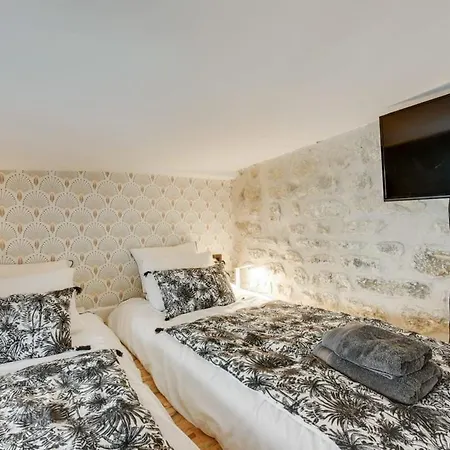Stylish And Sunny 7bd With Garden For 17 Guests! Appartement