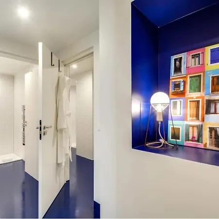 Modern & Colourful 3bd For 9 Guests In Le Marais! *