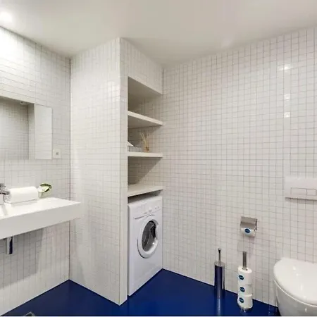 Apartment Modern & Colourful 3bd For 9 Guests In Le Marais!