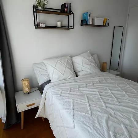 2 Private Bedrooms, Montparnasse Station Paris