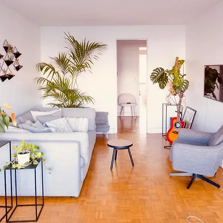 2 Private Bedrooms, Montparnasse Station