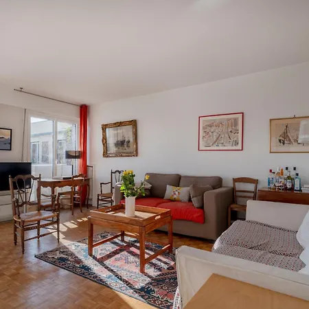 Eiffel Tower Loft Apartment Paris
