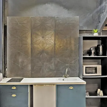 332 Grey - Superb In Apartment *