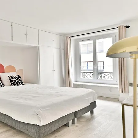 Champ De Mars - Augereau Apartment Paris