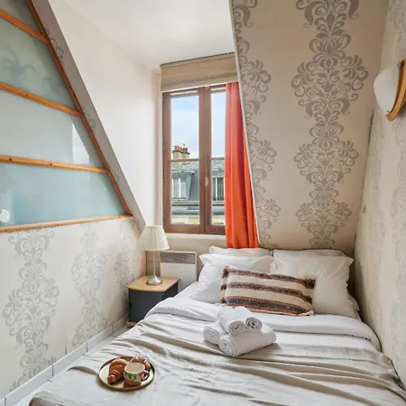 Eiffel Tower & Invalides - Cityapartmentstay * París