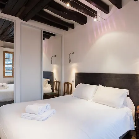 Le Marais & Square Du Temple - Cityapartmentstay Apartamento *