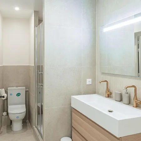 Lavie Maison Ac & Jacuzzi Apartment