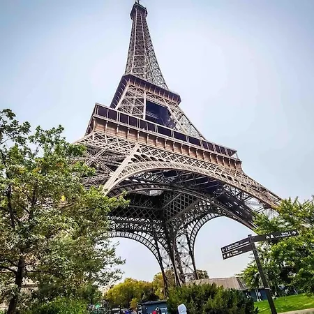 Apartamento Tour Eiffel / Champs De Mars París