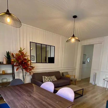 Appartement Cocooning A Cote Champs-elysee Parijs