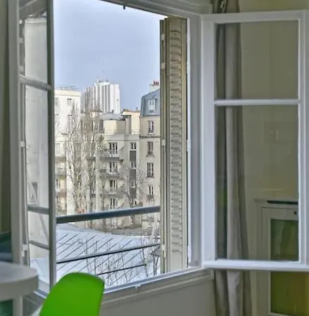 Apartment Central Avenue Du Maine Paris