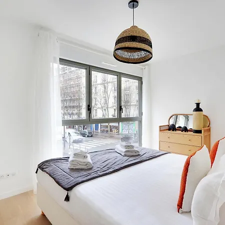 Pick A Flat's In Montmartre - Rue Ordener *