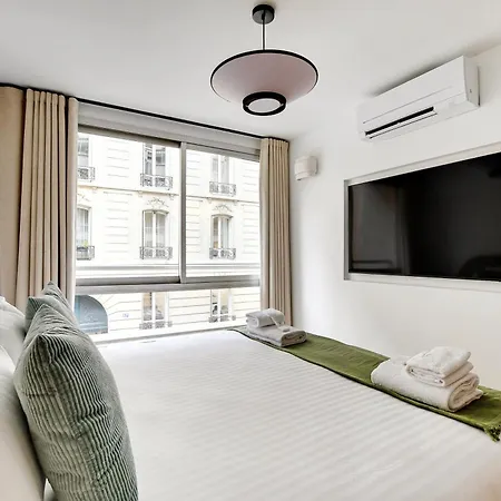 Pick A Flat's In Tour Eiffel - Rue De L'amiral Hamelin * Paris