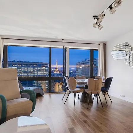Luxury 75m2 With Eiffel Tower View, 1 Min Metro, Parking Apartment
