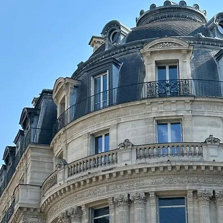 Luxury Family Getaway Near Place Vendome
