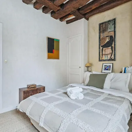 Le Marais & Place Des Vosges - 3br - Cityapartmentstay Apartment *