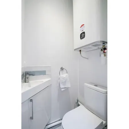 1 Bedroom#haussmann#amazing View#effeiltower#ac Apartment