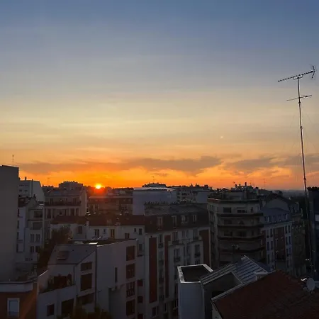 Buttes Chaumont - Free Parking Appartement Parijs