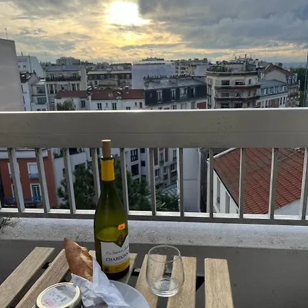 Appartement Buttes Chaumont - Free Parking Parijs