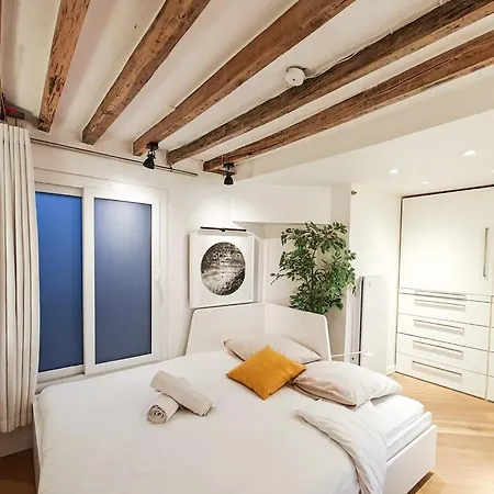 Apartment Saint-germain-des-pres Story