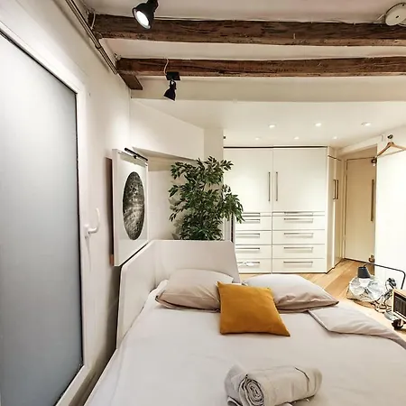 Saint-germain-des-pres Story