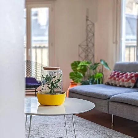 Saint-germain-des-pres Story Apartment