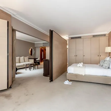 Sweett - Trocadero Apartment *