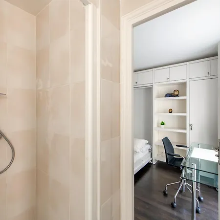 Charming 4 Guests At Galeries Lafayette And Printemps 9th Ard With Air Conditioning Apartment
