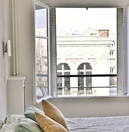 Central Avenue Du Maine Apartment