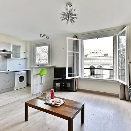 Apartment Central Avenue Du Maine *