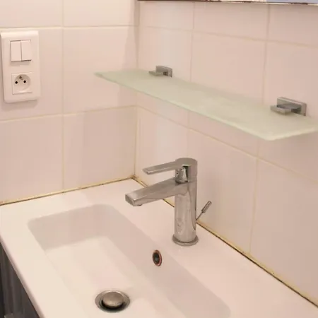 Cute Flat In Montmartre Apartment Paris