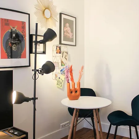 Cute Flat In Montmartre Apartment *
