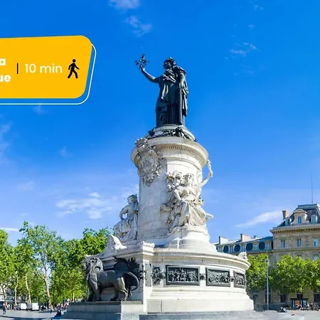 660 Melanie - Superb In * Paris