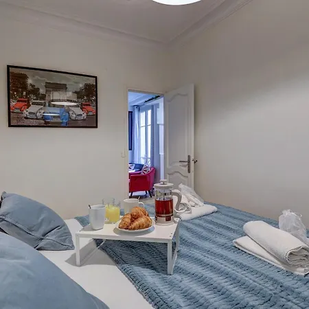 660 Melanie - Superb In Apartment *