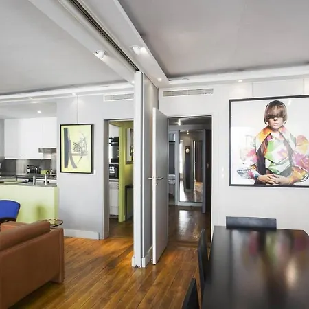 Faubourg Chic Apartment