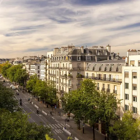 Hotel Elysees Ceramic