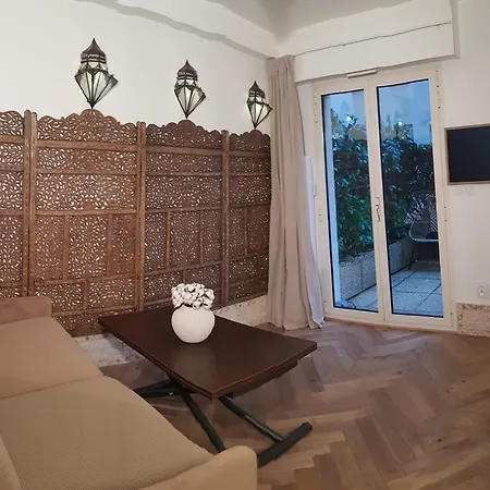 Apartment Tour Eiffel Paris