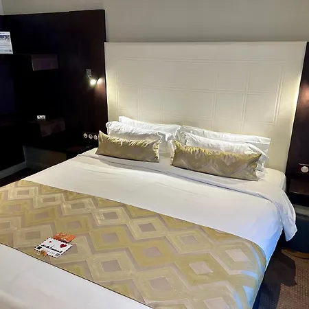 Hotel Western Empire Elysees Paris