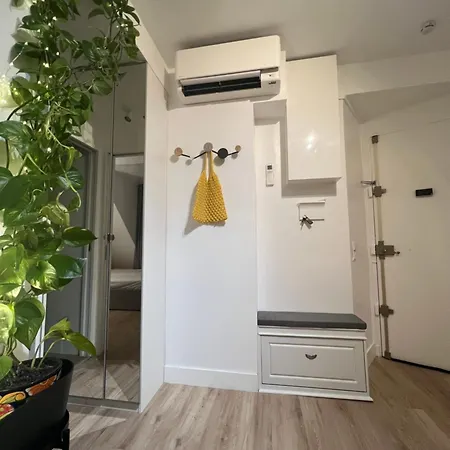 5 Stars 2-br In Center , Air Conditioner , Elevator