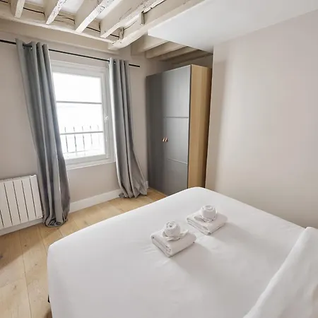 42.typical Parisian Flat#4pers#le Marais#beaubourg * 巴黎
