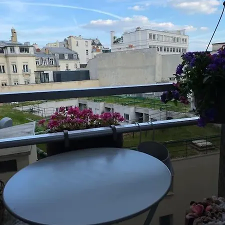 Apartment 9, Entre Opera Et Pigalle, Superbe Avec Balcon Paris