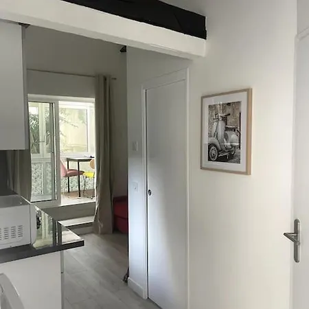 Apartment Eiffel Tour - Cosy Daisy *