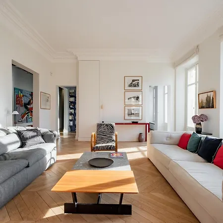 Veeve - Orsay Artistry Appartement