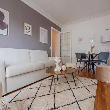 Apartment Flat In Near Sacre Coeur